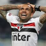 Caso Daniel Alves: Pumas pede indenização de R$ 25 milhões ao jogador