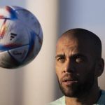 Com Dani Alves preso, relembre outros casos de assédio sexual no futebol