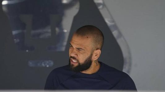 Daniel Alves reafirma inocência