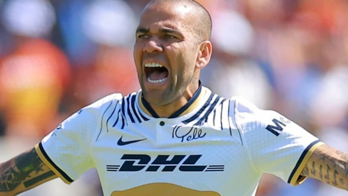 Pumas decide rescindir contrato de Dani Alves após prisão na Espanha