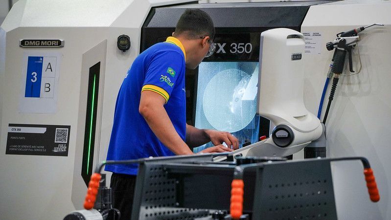 Profissões do futuro na indústria: veja quais cargos serão mais procurados até 2035