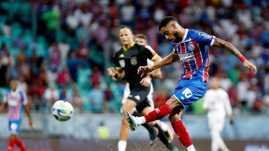 Daniel em ação pelo Bahia na vitória sobre o Volta Redonda, na Arena Fonte Nova