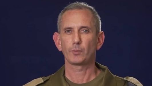 Daniel Hagari, porta-voz das Forças de Defesa de Israel pede que palestinos deixe a Cidade de Gaza e o norte da Faixa