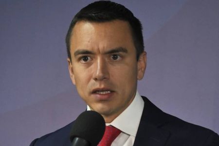Governo do Equador se posiciona sobre mudança em horário do toque de recolher