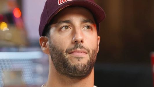 Daniel Ricciardo durante participação em programa estadunidense