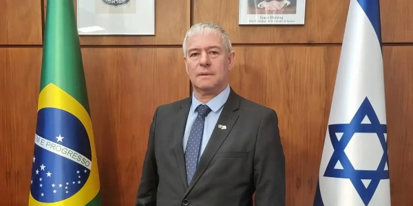 O embaixador de Israel no Brasil, Daniel Zonshine