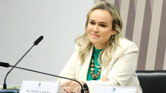 Daniela Carneiro, a Daniela do Waguinho, permanece no comando do Ministério do Turismo