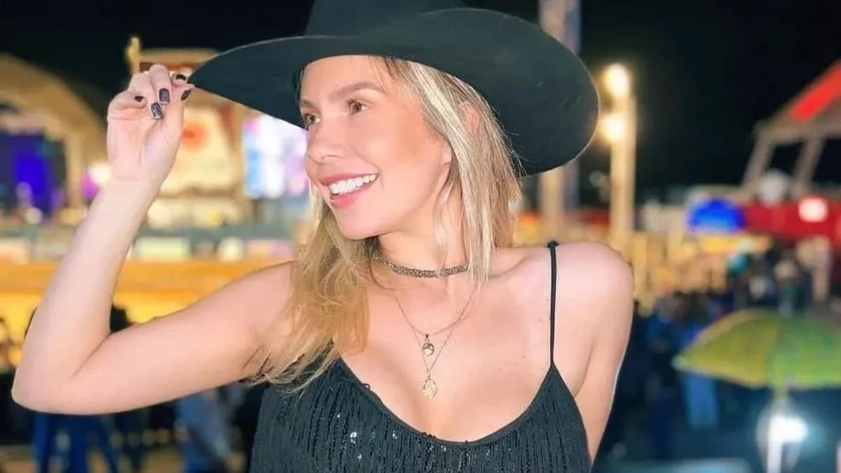 Influenciadora é atacada pelo ex-namorado com golpes de facão no rosto