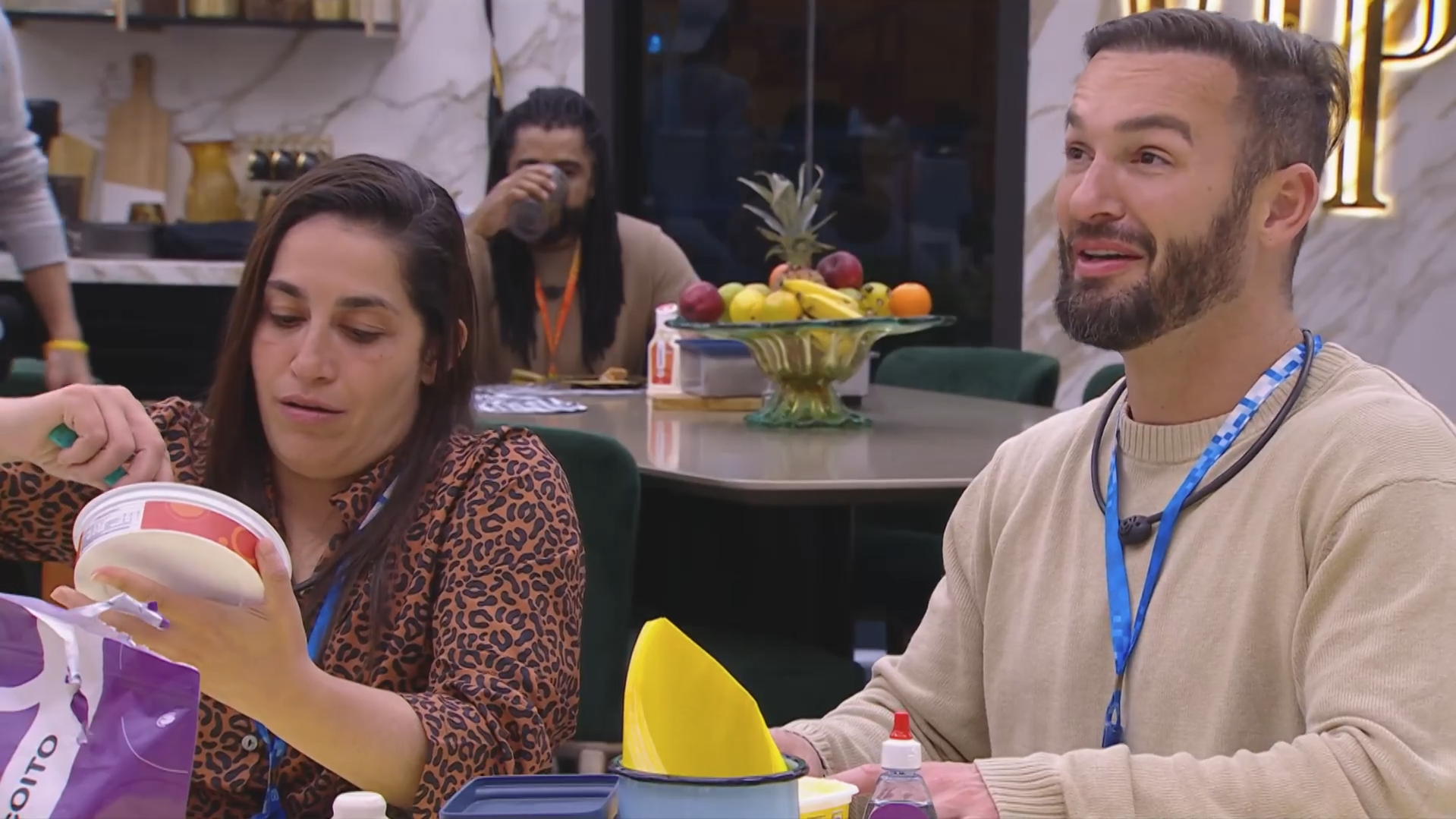 Aline alerta Diego após erro fatal de Maike que cancelou o Big Fone do BBB 25: 'não fale'