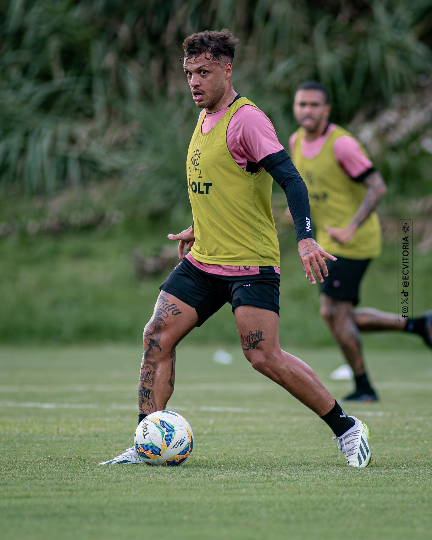 Daniel Jr é relacionado e deve estrear pelo Vitória na Copa do Nordeste