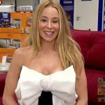 A Fazenda 15: André se declara para Danielle Winits após surpresa da ex