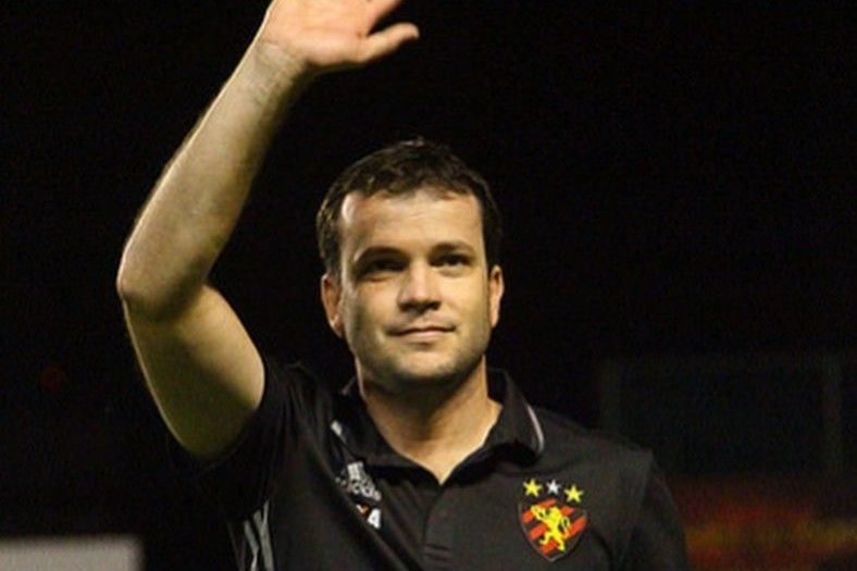 Novo técnico do Sport quebra o silêncio e fala pela primeira vez após voltar ao clube