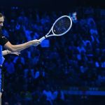 Tênis: Medvedev vence Zverev e se classifica para as semifinais do ATP Finals