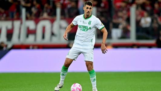 Danilo Avelar está liberado e pode reforçar o América contra o Grêmio na Série A