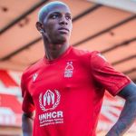 Nottingham Forest oficializa contratação de Danilo