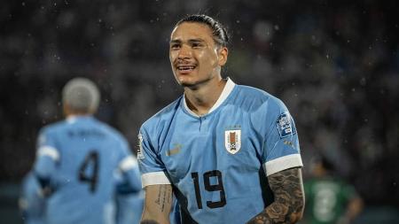Darwin Nuñez marcou duas vezes na goleada do Uruguai