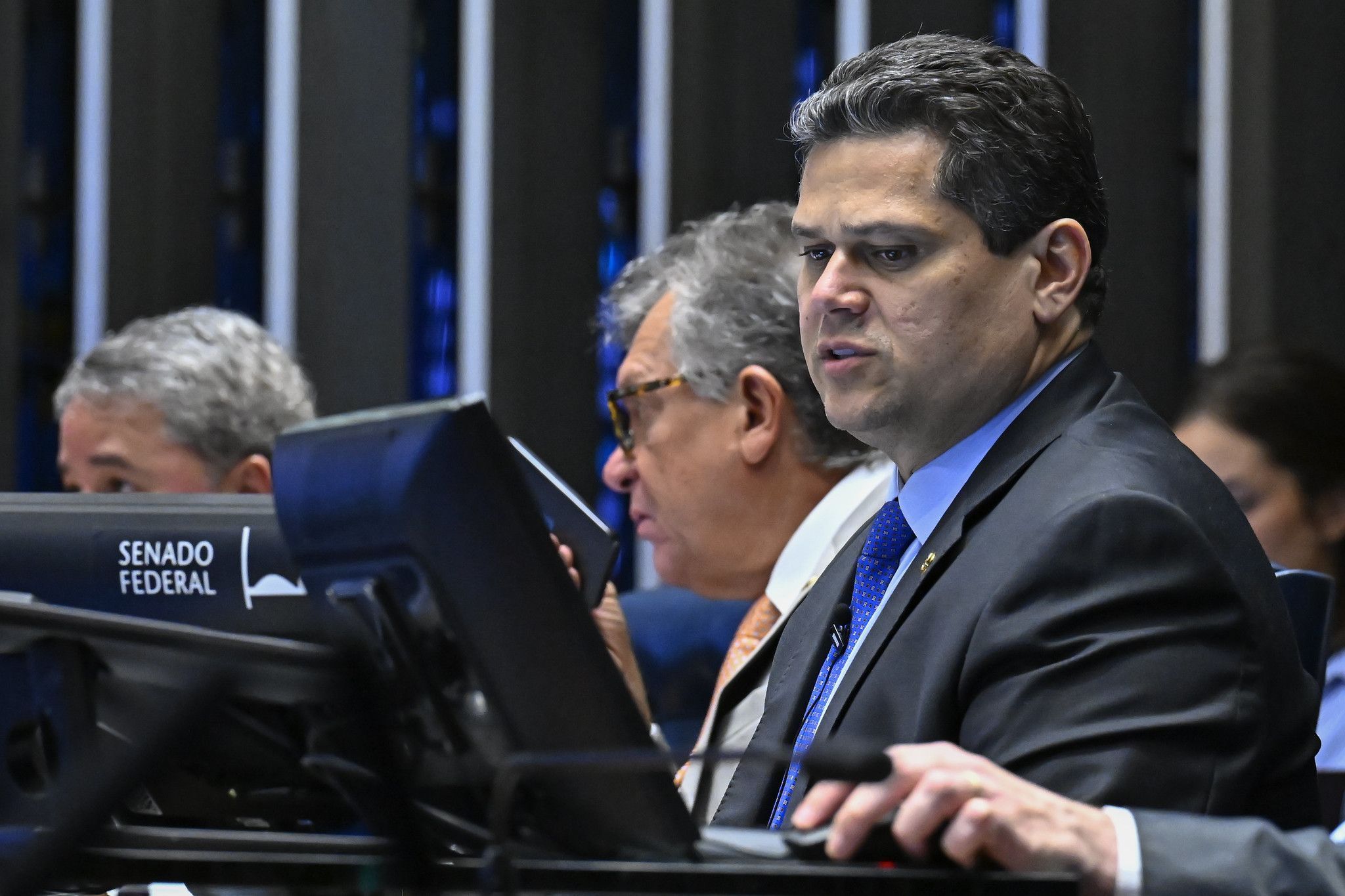Veto da Dosimetria começa a travar a pauta do Congresso no início de março