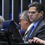 Veto da Dosimetria começa a travar a pauta do Congresso no início de março