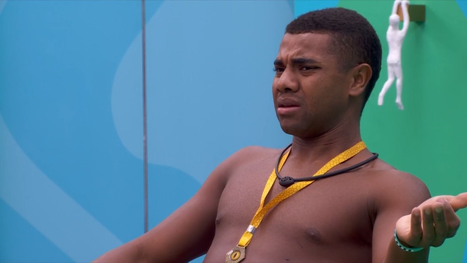 Davi chama atenção de Isabelle após bronca no BBB 24: 'Vacilou feio'