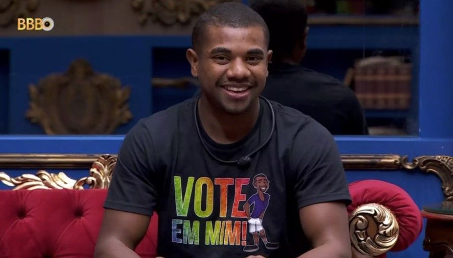Fortuna de Davi no BBB 24 supera prêmio da Lotofácil e de outras seis loterias