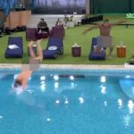 Davi e Matteus cumpriram promessa de pularem pelados na piscina do BBB 24? Veja