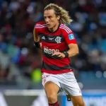 David Luiz volta a treinar no Flamengo e ensaia despedida com Tite