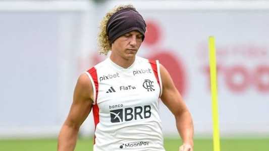 David Luiz em atividade no Ninho do Urubu, CT do Flamengo