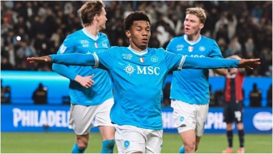 David Neres, do Napoli, comemora gol do Napoli na Supercopa da Itália