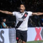 Negociação entre David e Vitória 'não anda', e jogador deve ficar no Vasco
