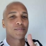 Deyverson 'provoca' Cruzeiro e exibe vídeo em que revelou acerto com Atlético à família
