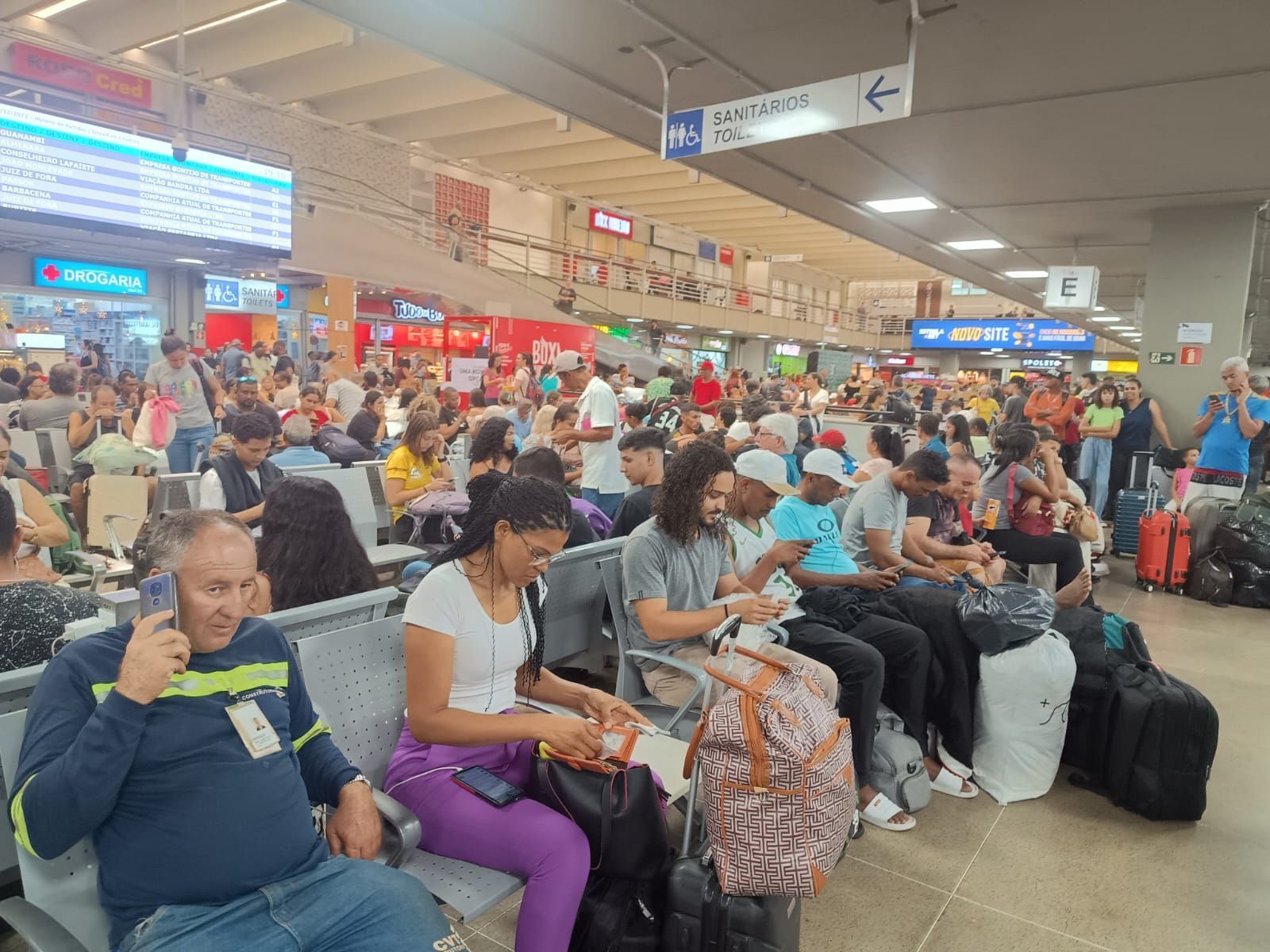 Rodoviária de Belo Horizonte deve ter 260 mil embarques e desembarques no feriadão de Carnaval