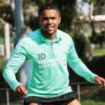 Fluminense encaminha contratação de Douglas Costa, ex-alvo do Cruzeiro