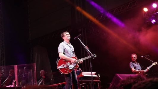 De volta ao Mineirão, Samuel Rosa embalou o público com os maiores sucessos do Skank