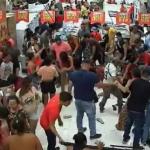 Promoção de Black Friday termina em tumulto e pelo menos 16 feridos em loja em Macapá
