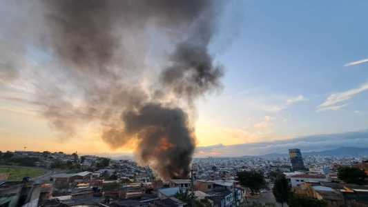 De acordo com os bombeiros, ninguém ficou ferido
