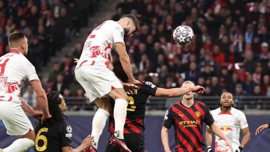 De cabeça, Gvardiol empatou o jogo no segundo tempo em falha de Ederson