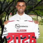 De contrato renovado, Alisson se declara ao São Paulo