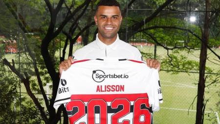 De contrato renovado, Alisson se declara ao São Paulo
