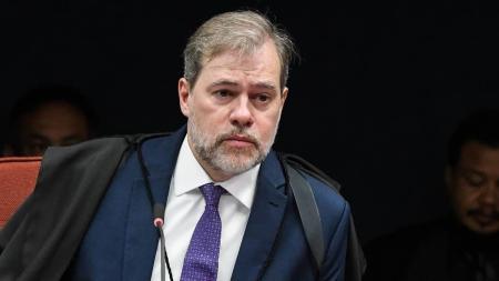 De "decisão exemplar" a "revisionismo": políticos repercutem decisão de Toffoli sobre Odebrecht.