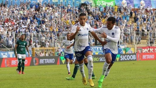 De pênalti, Bruno Rodrigues marcou o segundo gol do Cruzeiro sobre a Caldense