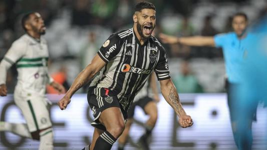 De pênalti, Hulk garantiu a vitória do Atlético