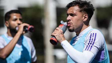De saída do Cruzeiro, Daniel Júnior tem proposta de time da Rússia