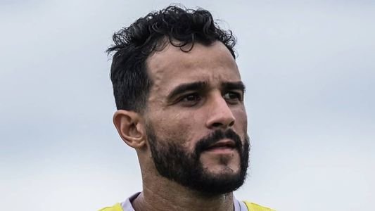 De volta ao Cruzeiro, Dourado fez o primeiro treino nesta quarta (19), na Toca da Raposa