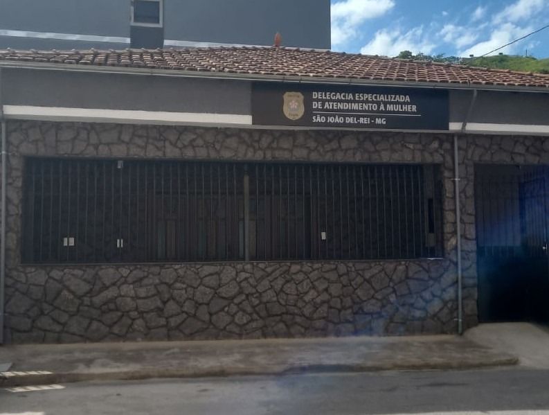 Homem é preso por ameaçar ex-companheira em São João del-Rei (MG)