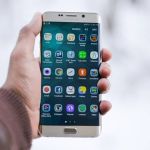 Conduta de gigantes da internet no debate sobre PL das Fake News deve ser investigada, diz pesquisadora