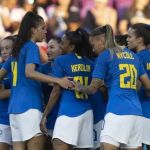 Com volta de Marta, Brasil vence Japão na abertura da SheBelieves Cup