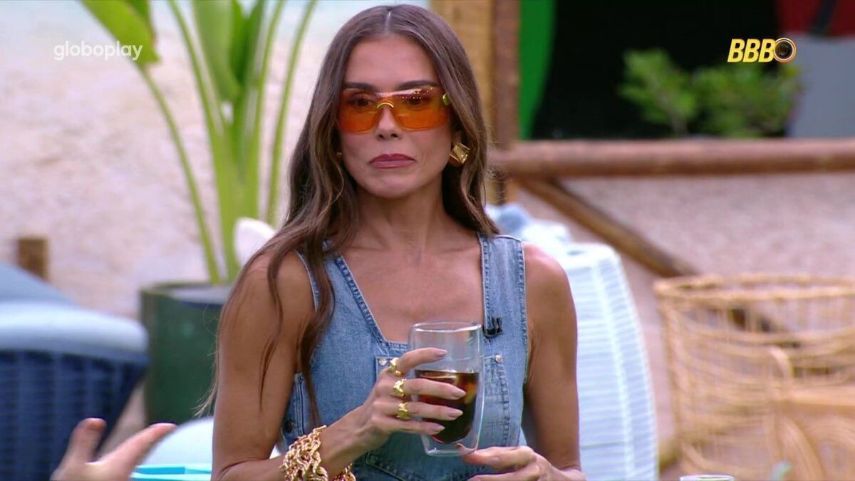 Renata desmente Deborah Secco em visita especial da atriz no BBB 25