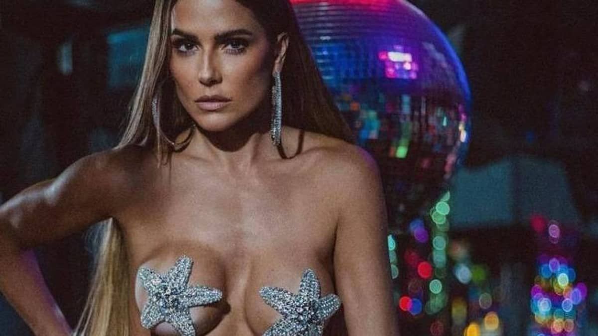 Deborah Secco revela ter doença que causa queda de cabelos 