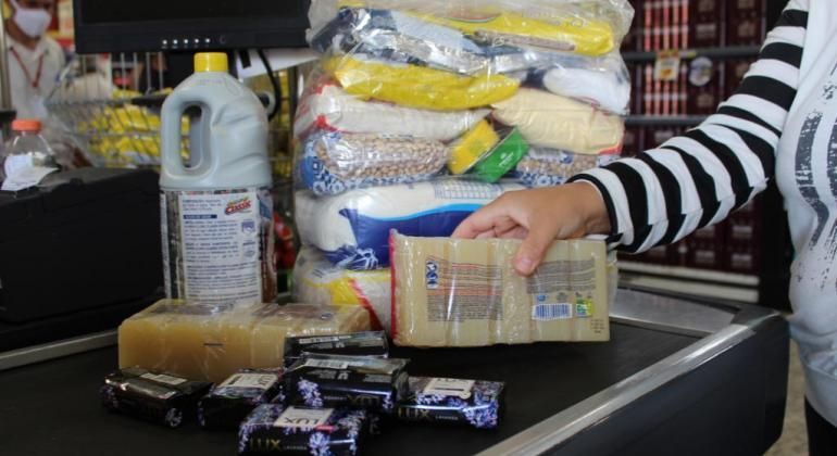 Cesta nas Férias: 30% das famílias aptas já retiraram o benefício