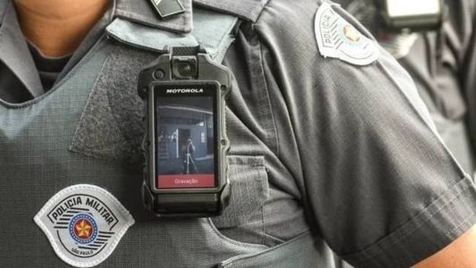 Decisão determina uso de câmeras por todos os PMs de SP